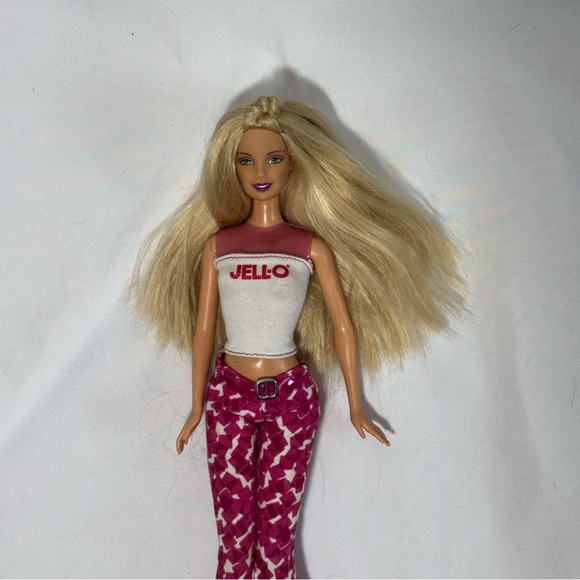Jello Fun Barbie - Picture 2 of 3